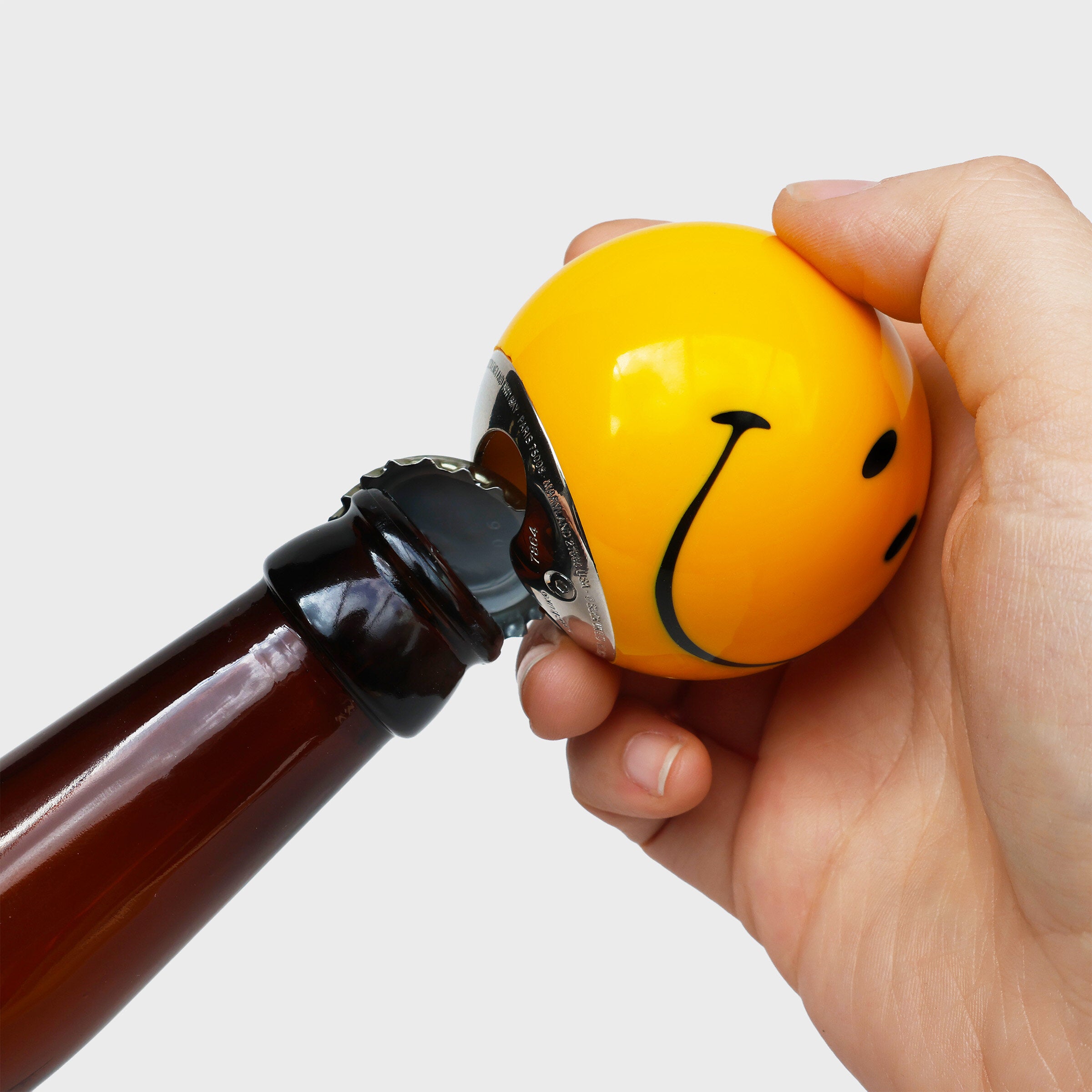 Smiley Bottle Opener – ikonisk flaskeåbner fra Suck UK