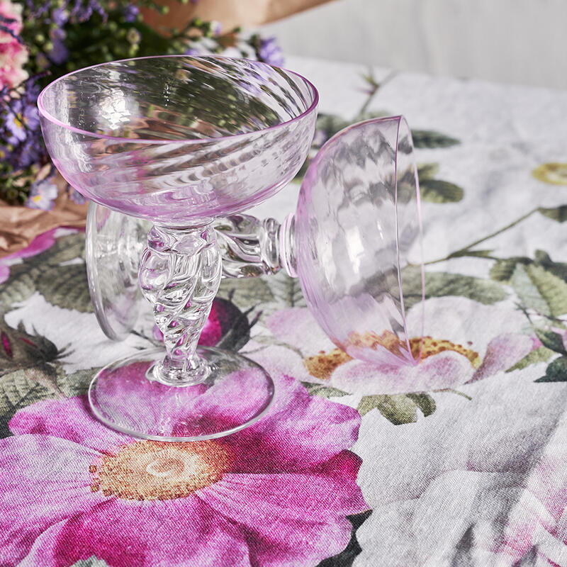 Dug - Koustrup & co. - Rose Flower Garden - 145x220cm - 100% hør - Design Jim Lyngvild