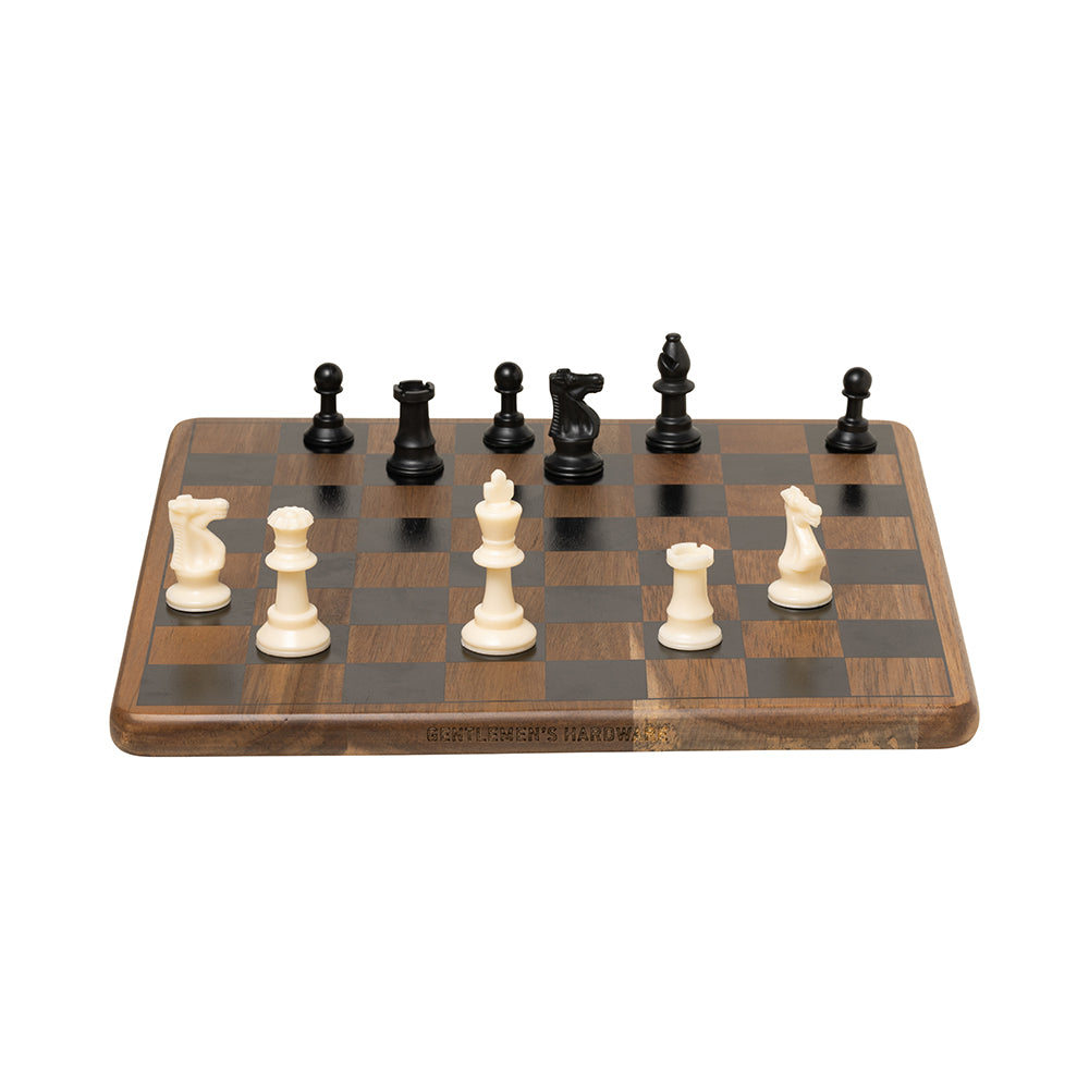 Chess Set in Acacia Wood – Classic Strategy in Beautiful Design