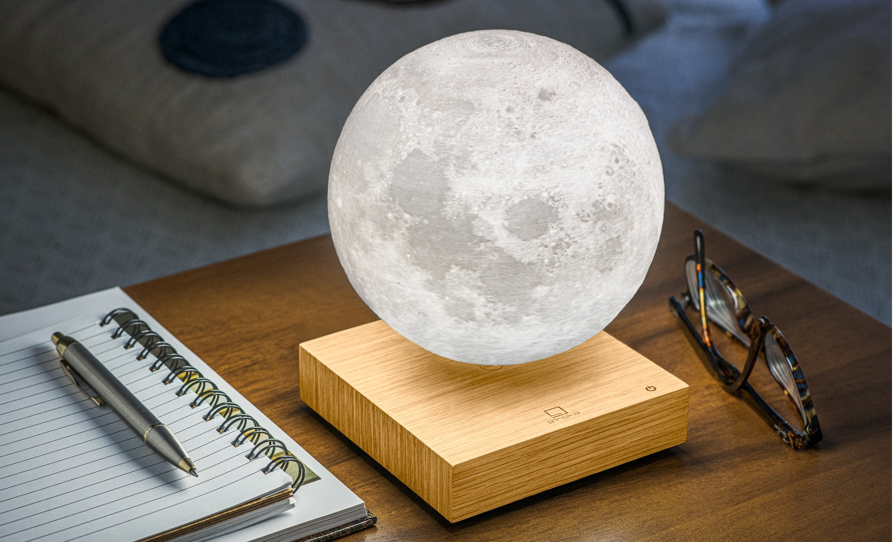 Gingko Design  - Smart Moon Lamp