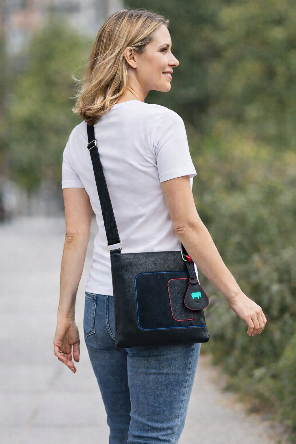 MyWalit Medium Cross-Body Bag | stylish and practical shoulder bag - style 630