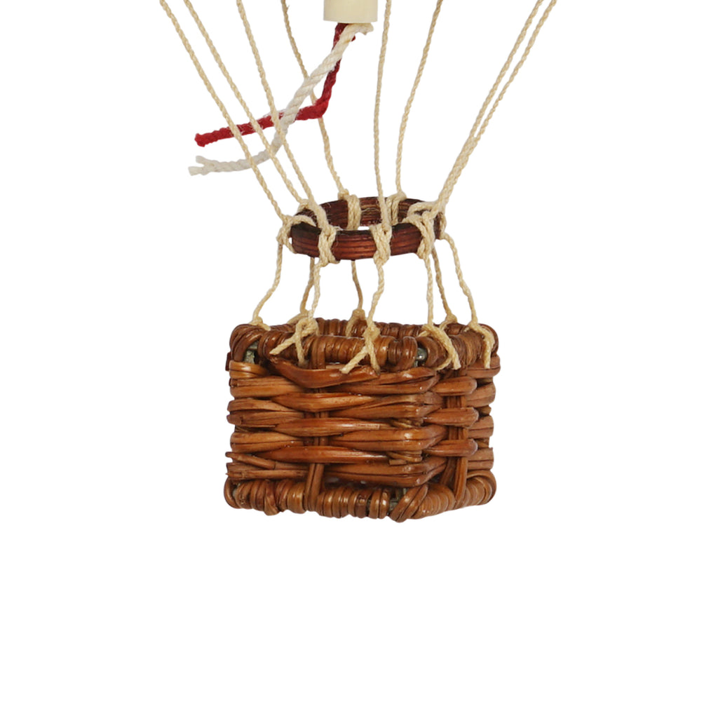 Ballon – Floating The Skies – Authentic Models
