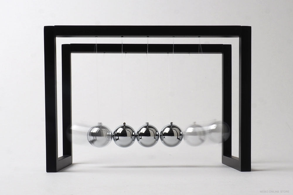 Newton's Cradle - Balance - Philippi