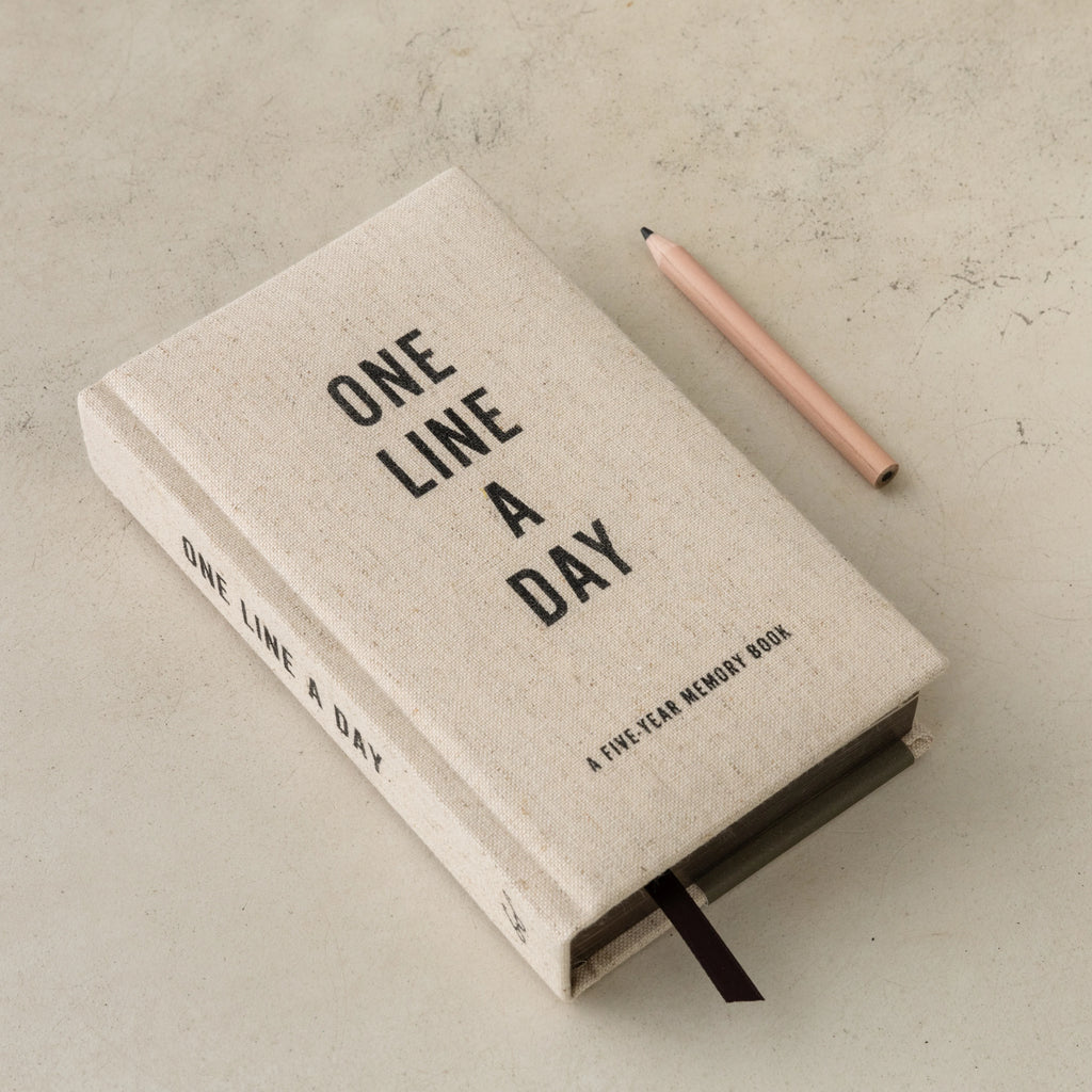 Tagebuch - One Line a Day - Schreiben Sie jeden Tag eine Zeile über fünf Jahre - LEINWAND